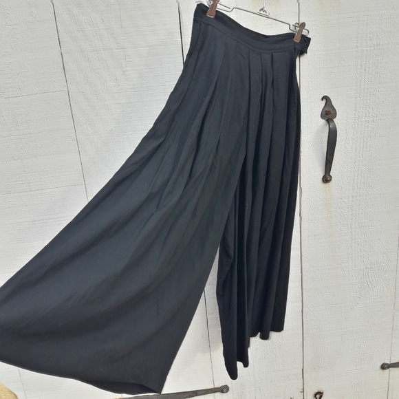 Vintage Gaucho Pants Flared Skirt Pants Wide Leg Rayon Pleated Flowy Scarf pant - Picture 5 of 15